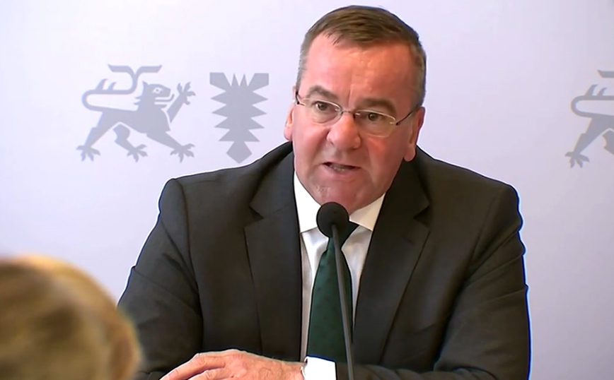 Νέος υπουργός Άμυνας της Γερμανίας μετά την παραίτηση της Κριστίνε Λάμπρεχτ ο Μπόρις Πιστόριους