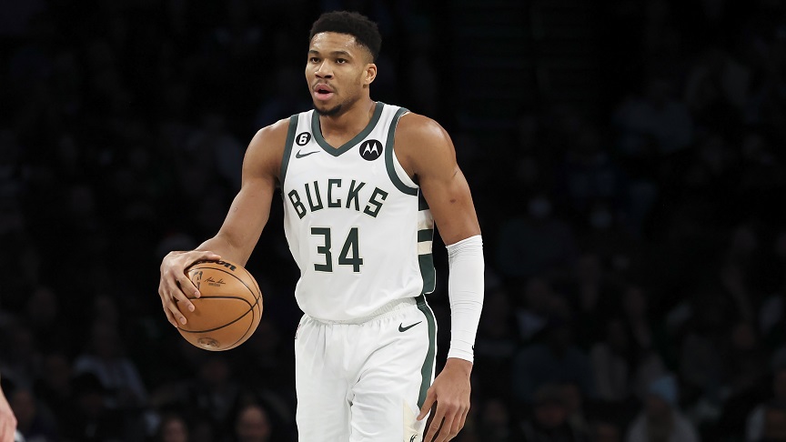 NBA: Ο «γήινος» Giannis καθοδήγησε την εντυπωσιακή ανατροπή των Μπακς – Επέστρεψαν από το -17 κόντρα στους Νικς