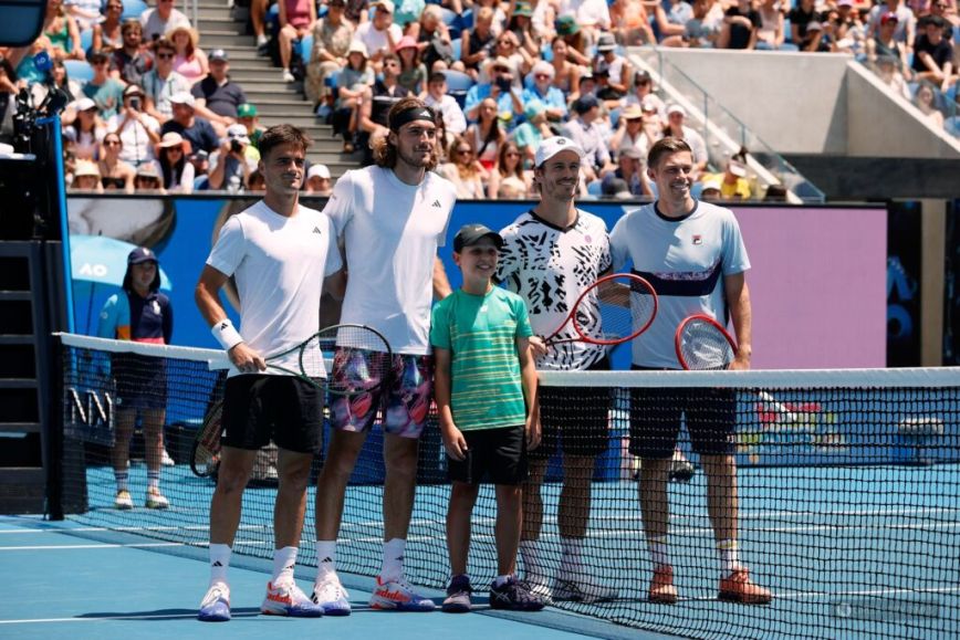 Australian Open: Ήττα στις λεπτομέρειες από το Νο1 του ταμπλό για Στέφανο και Πέτρο Τσιτσιπάς