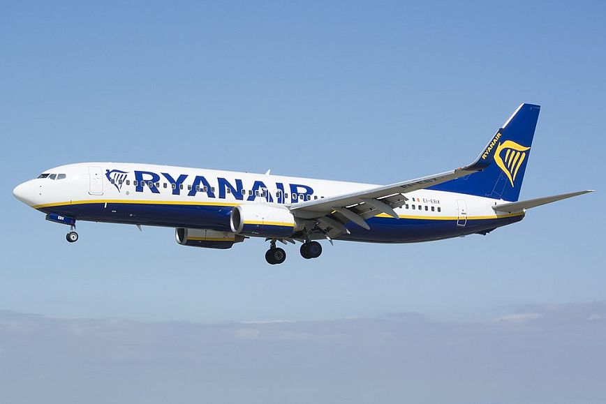 Αεροσκάφος της RyanAir ειδοποίησε για βόμβα &#8211; Προσγειώθηκε στο αεροδρόμιο Ελ. Βενιζέλος συνοδευόμενο από ελληνικά F-16