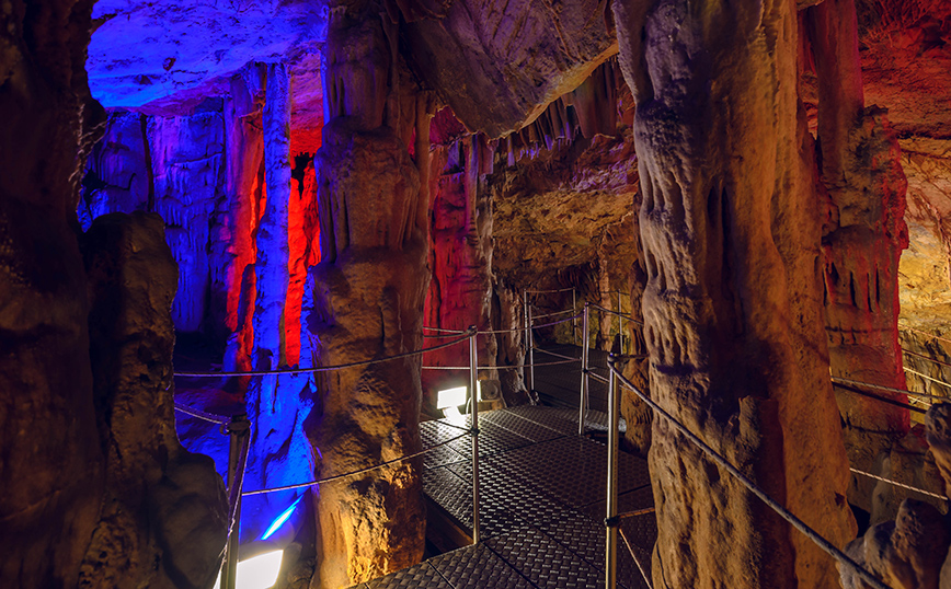 Σπήλαιο Σφενδόνη Σπήλαιο Σφενδόνη