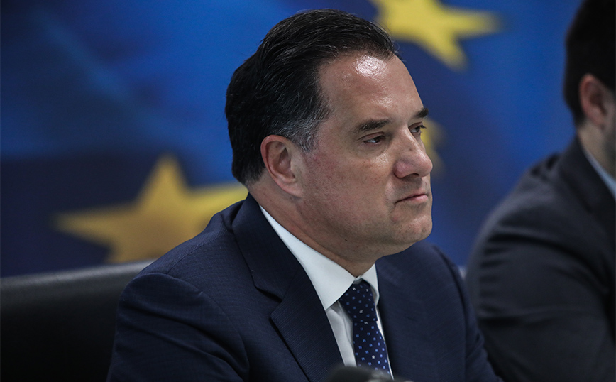 Άδωνις Γεωργιάδης: Θα πήγαινα στην κηδεία του τέως βασιλιά Κωνσταντίνου