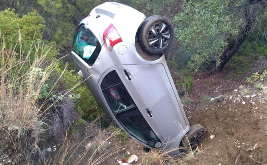 Θρίλερ στη Ρόδο με την εξαφάνιση 44χρονης μητέρας &#8211; Το αμάξι της βρέθηκε αναποδογυρισμένο σε ερημικό δρόμο