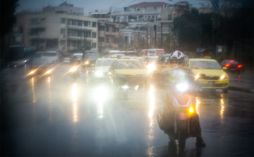 Νέα προειδοποίηση της ΕΜΥ για την κακοκαιρία τις επόμενες ώρες &#8211; Καταιγίδες, χαλάζι και χιόνια