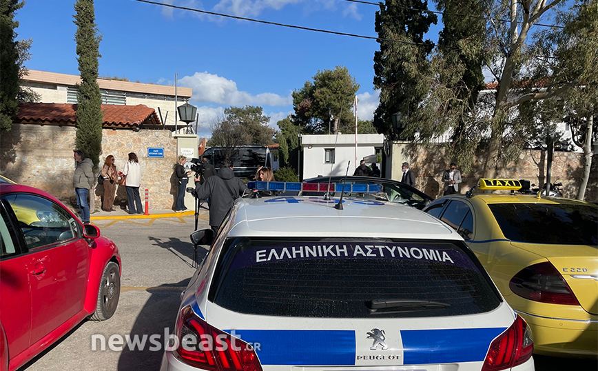 Τηλεφώνημα στην Αστυνομία για εισβολή αγνώστων με μαχαίρι στο Κολλέγιο Αθηνών &#8211; Δεν βρήκε τίποτα η ΕΛ.ΑΣ
