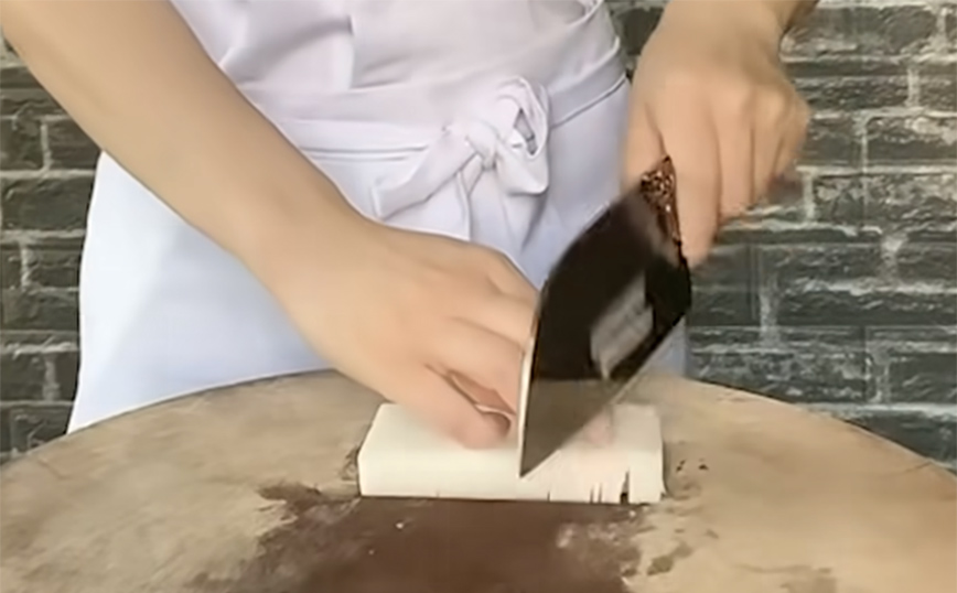 Έχουν περάσει το κόψιμο με μαχαίρι σε άλλο επίπεδο