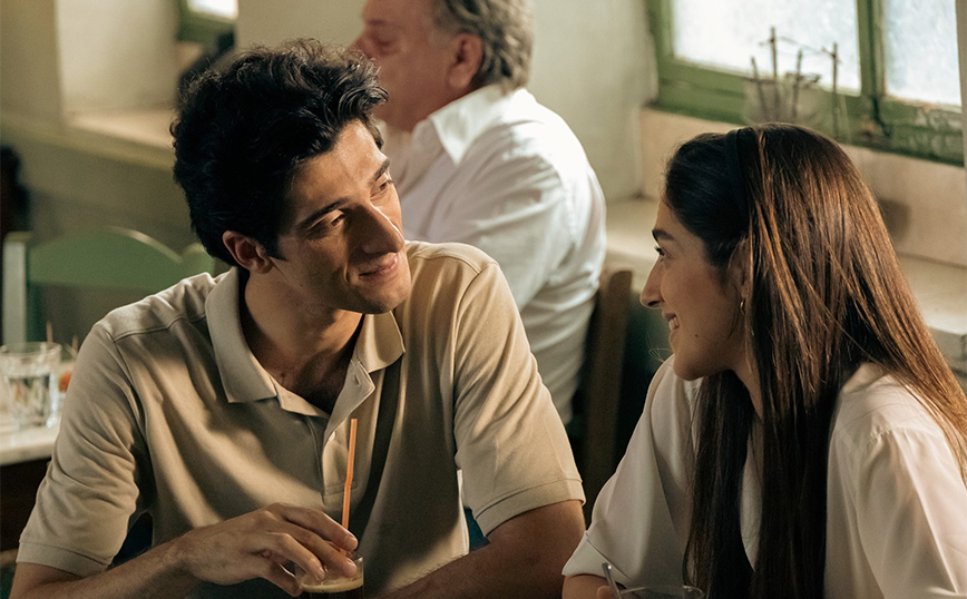 Αυτή η νύχτα μένει