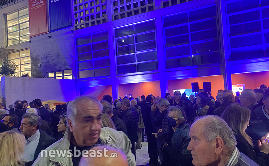 Αναμονή για την ομιλία του Πρωθυπουργού στο Ηράκλειο Κρήτης Αναμονή για την ομιλία του Πρωθυπουργού στο Ηράκλειο Κρήτης