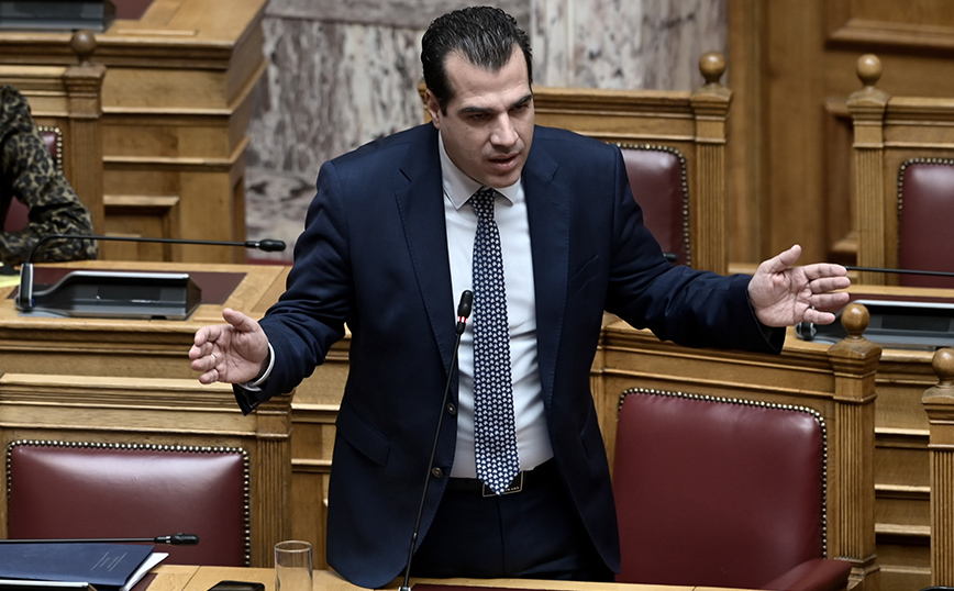 Πλεύρης: Δεν καταψηφίζουν την κυβέρνηση όσοι απέχουν ή θα καταψηφίσουν τον γάμο των ομόφυλων ζευγαριών