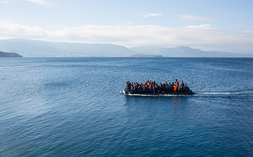 SOS για σκάφος με 500 μετανάστες που χρειάζεται διάσωση ανοιχτά της Σικελίας