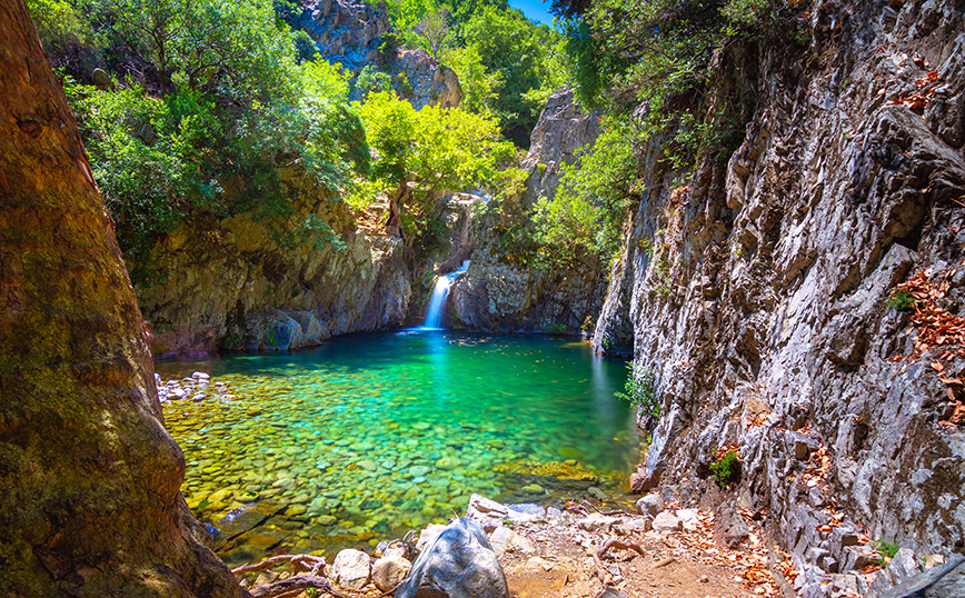 Καταρράκτες Βαθρές στη Σαμοθράκη Καταρράκτες Βαθρές στη Σαμοθράκη