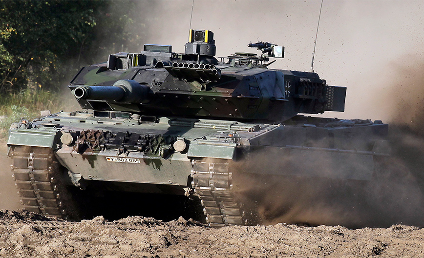 Η άρνηση Σολτς να στείλει άρματα μάχης Leopard στην Ουκρανία και οι αντιδράσεις – Τι εκτιμούν αναλυτές για τη στάση του