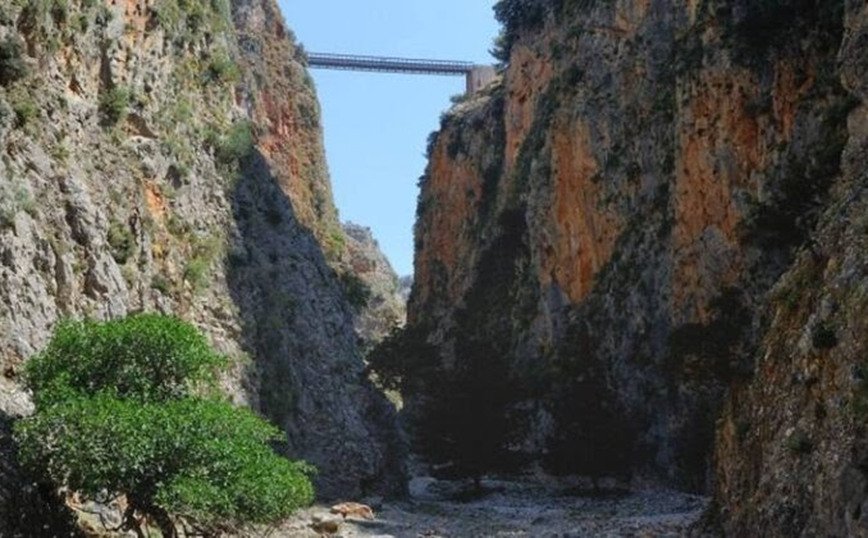 Χανιά: Έλληνας από τον Καναδά βρέθηκε νεκρός στη γέφυρα της Αράδαινας