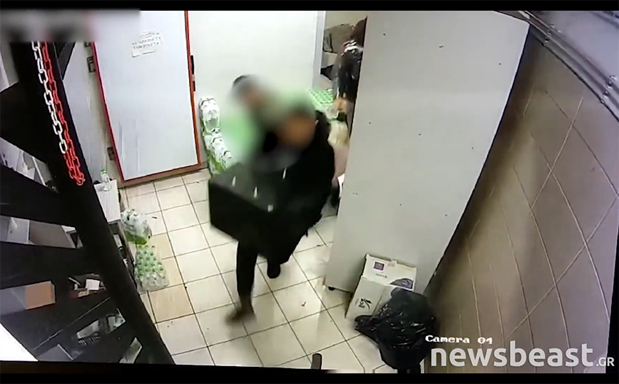 Βίντεο ντοκουμέντο του Newsbeast από ληστεία σε φούρνο στο Μαρούσι: Καρέ &#8211; καρέ η αρπαγή του χρηματοκιβωτίου