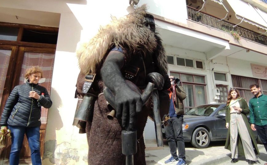 Κρήτη: Οι Αρκουδιάρηδες έκλεψαν και πάλι την παράσταση