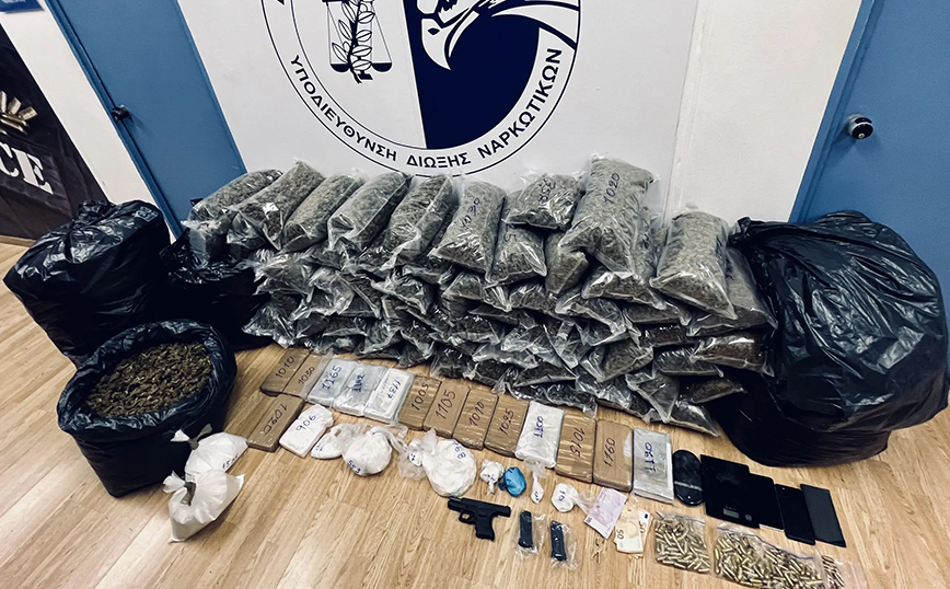 «Μπλόκο» σε πάνω από 17 κιλά κοκαΐνης: Θα τα έσπρωχναν στην Αττική και θα έβγαζαν τουλάχιστον 820.000 ευρώ