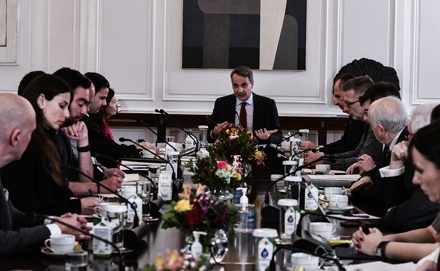 Επιστολή καλλιτεχνών προς τον Κυριάκο Μητσοτάκη – «Σε εσάς που μας ακούτε»