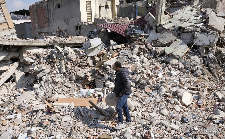 Πάνω από 42.000 οι νεκροί στην Τουρκία και τη Συρία μετά τους σεισμούς