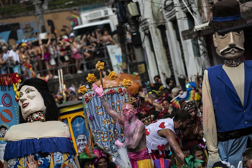 Εντυπωσιακές εικόνες από την επιστροφή του καρναβαλιού στο Ρίο ντε Τζανέιρο