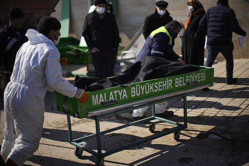 Νέος σεισμός στην Τουρκία: Πληροφορίες για έναν νεκρό και δεκάδες τραυματίες