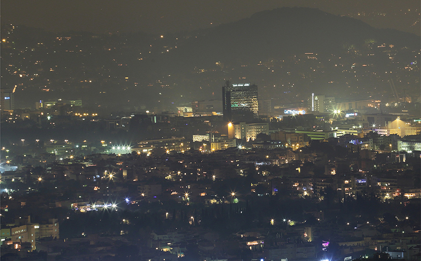 Η Τσικνοπέμπτη αύξησε την αιθαλομίχλη στην Αθήνα &#8211; Έφτασε 2,5 φορές πάνω από το συνηθισμένο όριο