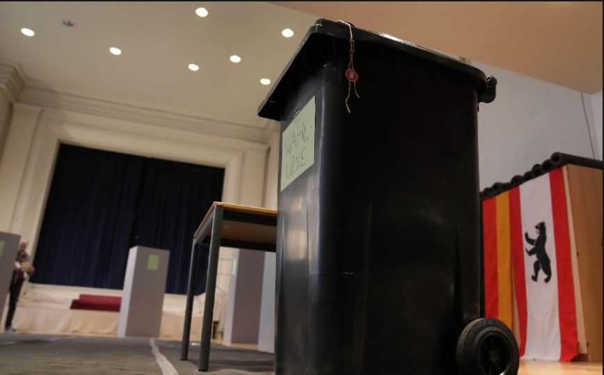 Γερμανία: Νίκη-ανατροπή του CDU και ιστορική ήττα του SPD στο Βερολίνο