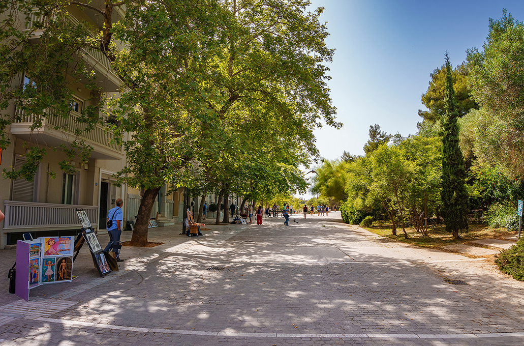 Διονυσίου Αρεοπαγίτου: Ένα ζωντανό, υπαίθριο μουσείο στην καρδιά της πόλης