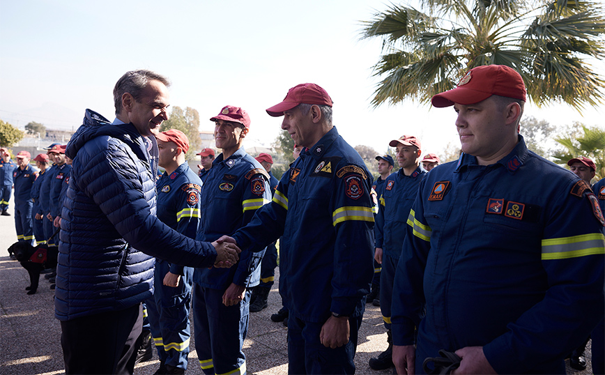 Μητσοτάκης στην ΕΜΑΚ: Αισθανθήκατε τον πόνο του άλλου &#8211; Μας κάνατε, όλες και όλους, εξαιρετικά υπερήφανους