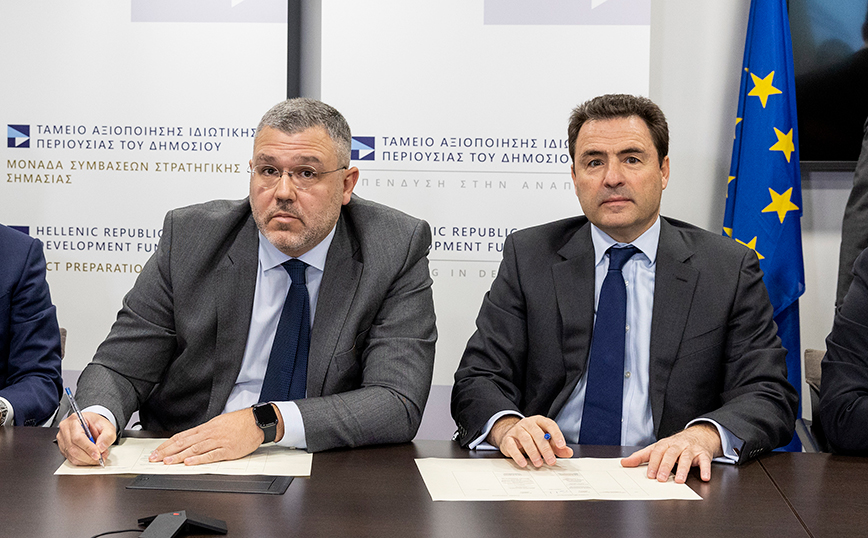 Υπογραφή του συμβολαίου αγοραπωλησίας του ακινήτου στις Γούρνες Ηρακλείου