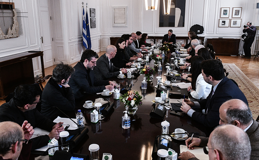 Συνάντηση του Κυριάκου Μητσοτάκη με τους εκπροσώπους των καλλιτεχνών Συνάντηση του Κυριάκου Μητσοτάκη με τους εκπροσώπους των καλλιτεχνών