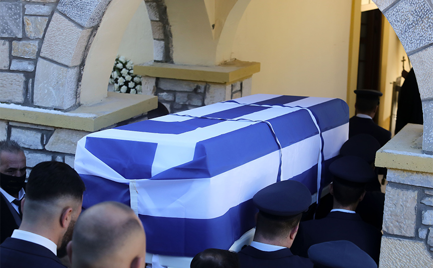 Κηδεία Στάθη Τσιτλακίδη: «Είσαι ο ήρωάς μας, δεν είσαι απλά ένας άνθρωπος» – Συγκλόνισε ο επικήδειος του αδερφού του