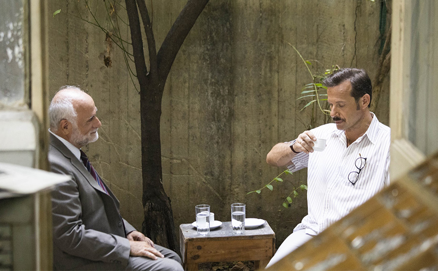 Αυτή η νύχτα μένει