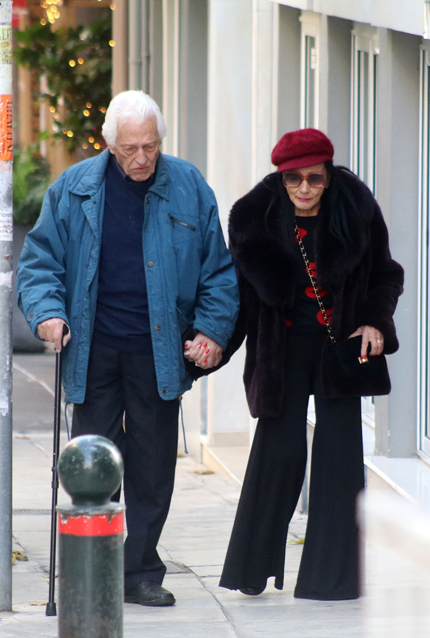 Η Ζωζώ Σαπουντζάκη με τον Πύρρο Αναγνωστόπουλο Η Ζωζώ Σαπουντζάκη με τον Πύρρο Αναγνωστόπουλο