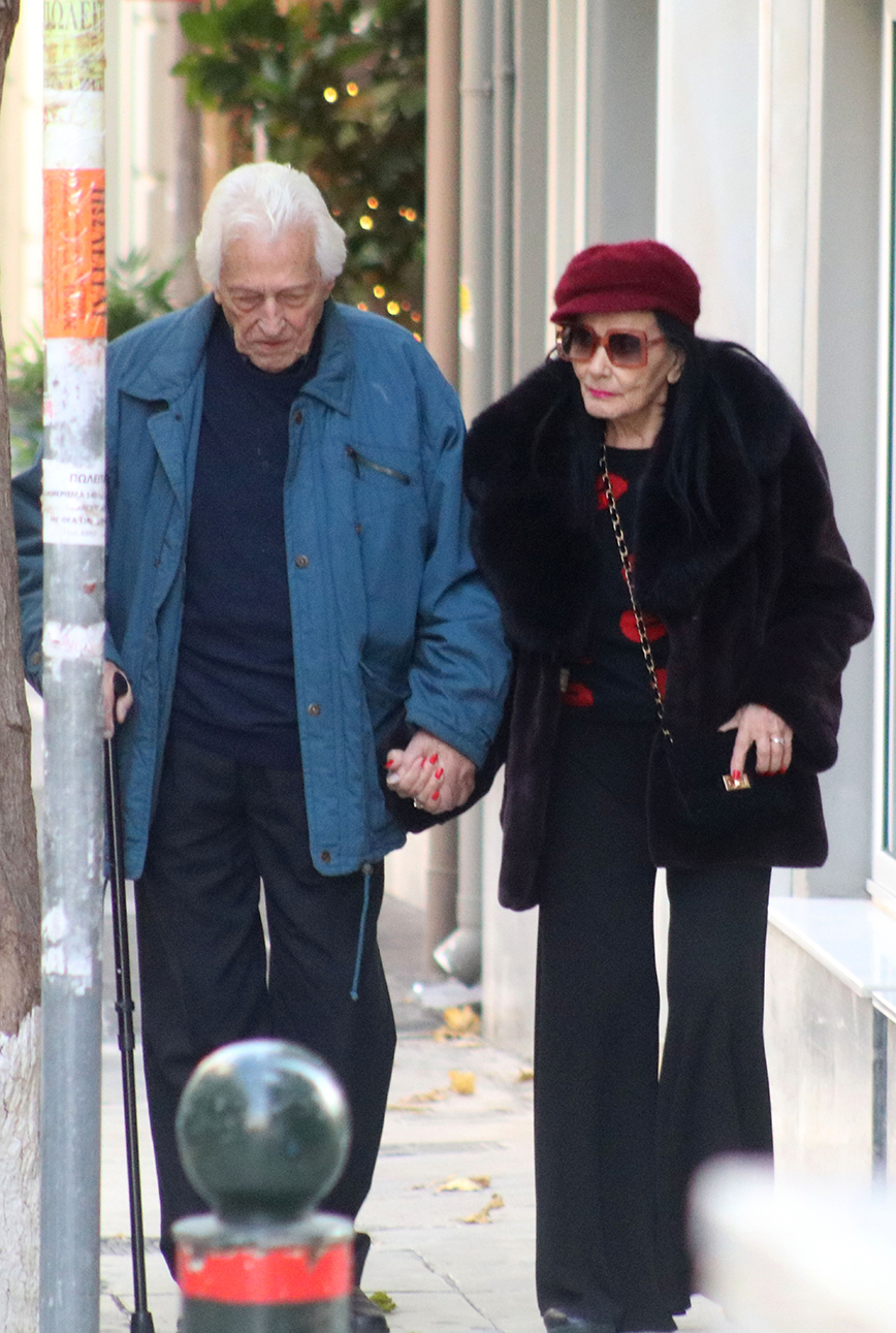 Η Ζωζώ Σαπουντζάκη με τον Πύρρο Αναγνωστόπουλο Η Ζωζώ Σαπουντζάκη με τον Πύρρο Αναγνωστόπουλο