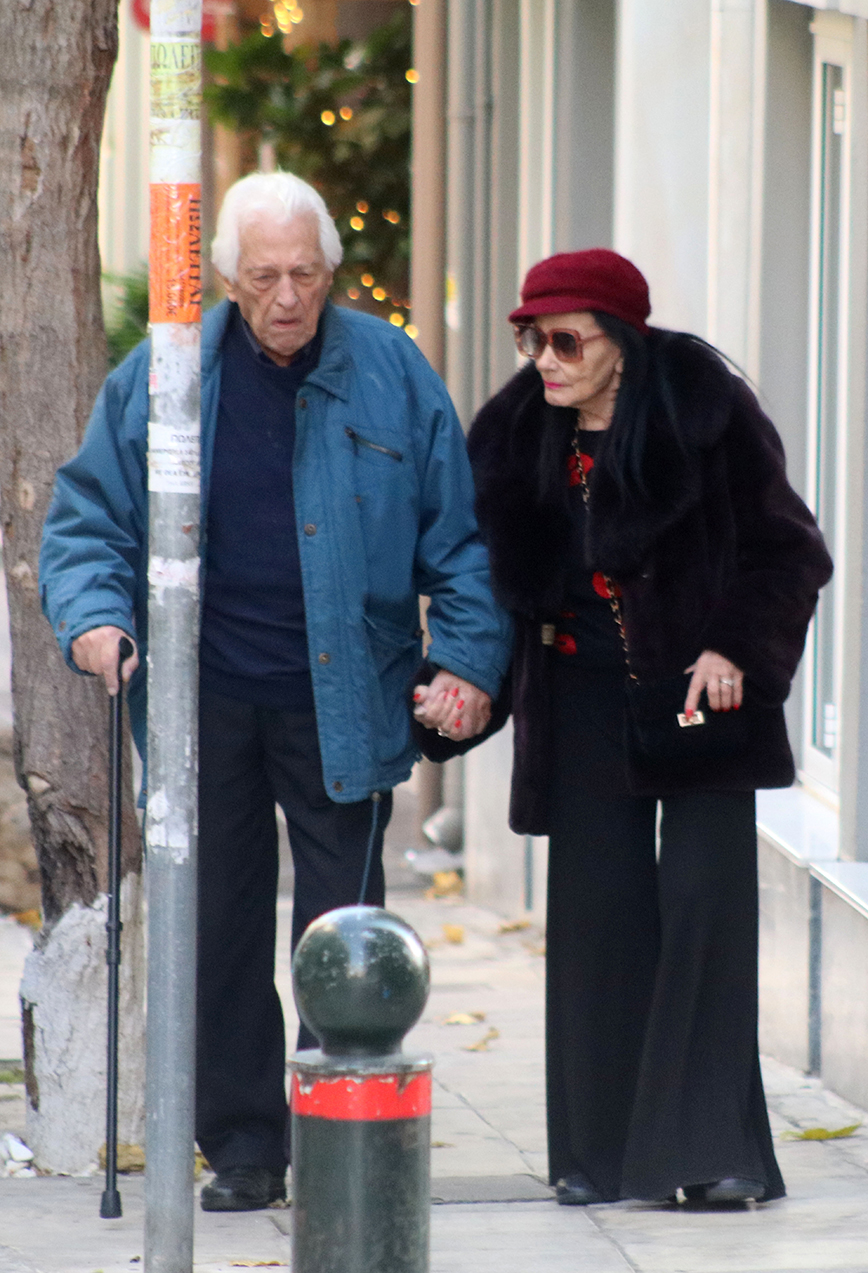 Η Ζωζώ Σαπουντζάκη με τον Πύρρο Αναγνωστόπουλο Η Ζωζώ Σαπουντζάκη με τον Πύρρο Αναγνωστόπουλο