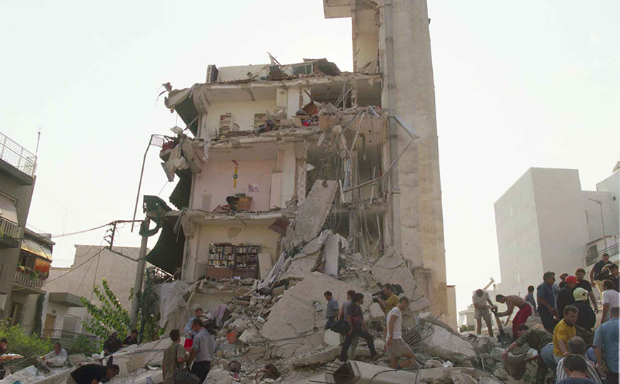 Ο σεισμός του 1999 στην Ελλάδα Ο σεισμός του 1999 στην Ελλάδα