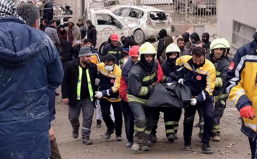 Σεισμός 7,8 Ρίχτερ: Σχεδόν 670 νεκροί και χιλιάδες τραυματίες σε Τουρκία και Συρία