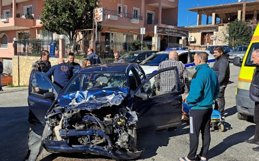 Θανατηφόρο τροχαίο στην Παραμυθιά: Έπαθε καρδιακό επεισόδιο την ώρα που οδηγούσε και συγκρούστηκε με φορτηγό