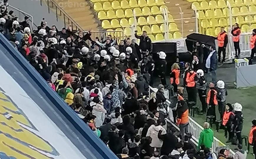 Τουρκία: Επεισόδια σε φιλικό αγώνα Φενέρμπαχτσε – Ζενίτ για τους σεισμοπαθείς