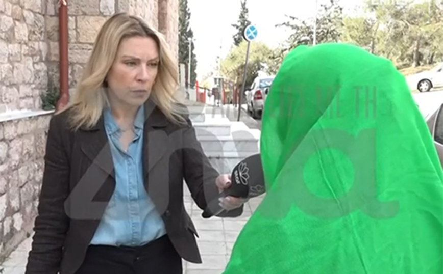 Νέα Σμύρνη: «Ντρέπομαι για τα παιδιά μου – Φταίνε οι κακές παρέες» λέει η μητέρα της 14χρονης