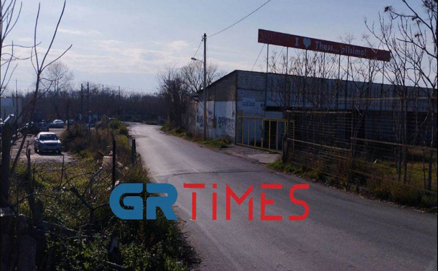 Θεσσαλονίκη: Δύο άντρες κρατούσαν αιχμάλωτη μια 24χρονη – Πώς κατάφερε να ξεφύγει με τη βοήθεια της αστυνομίας
