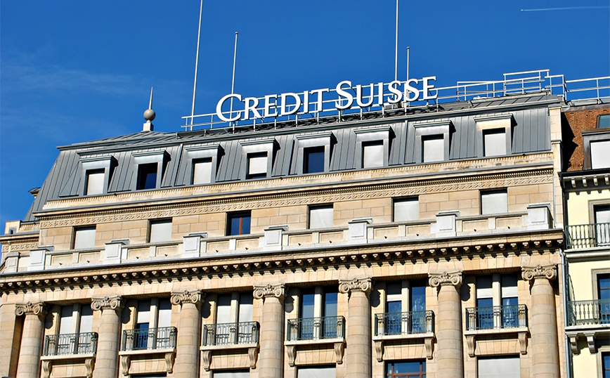 Κρίσιμο Σαββατοκύριακο για την Credit Suisse – Σενάρια εξαγοράς από τη UBS