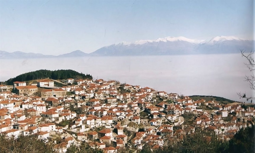 Ελασσόνα: Οι 33 κάτοικοι χωριού κήρυξαν ανεπιθύμητους τους πολιτικούς – Δεν θέλουν να πάει κανείς ενόψει εκλογών