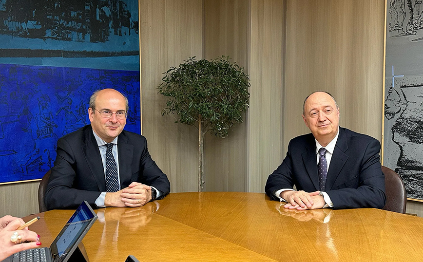 Κωστής Χατζηδάκης: Νέα εποχή για την Επιθεώρηση Εργασίας – 500 τάμπλετ για τους επιθεωρητές