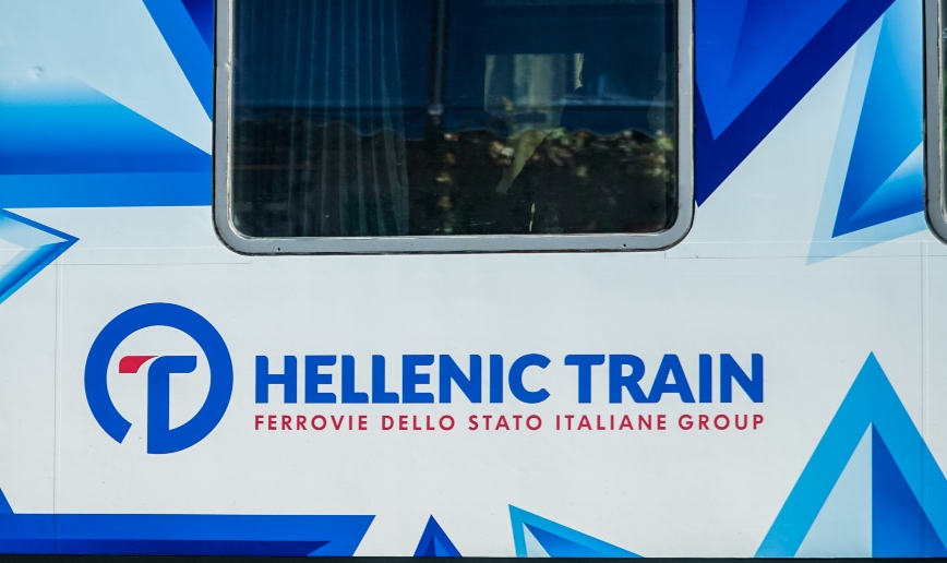 Hellenic Train: Με λεωφορεία τα δρομολόγια στο τμήμα του προαστιακού Άνω Λιόσια-Κιάτο λόγω της φωτιάς