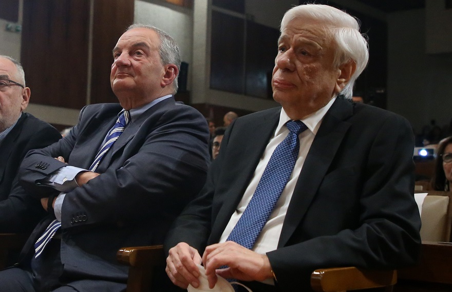 Η συμβουλή Παυλόπουλου στον πρώην υπουργό Μεταφορών, οι αποστάσεις του Καραμανλή και το «θα ‘μαστε πρώτοι» του Τσίπρα