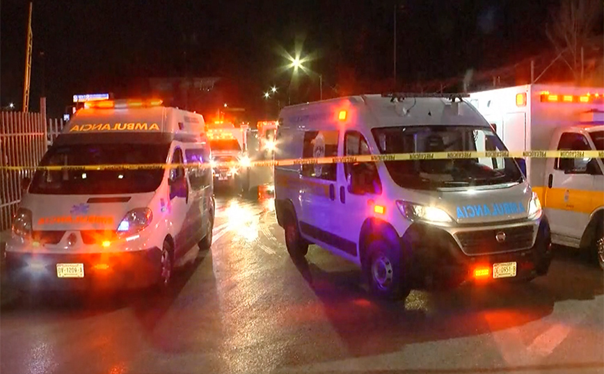 Δώδεκα νεκροί και δεκάδες τραυματίες από δυστύχημα με λεωφορείο στο Μεξικό