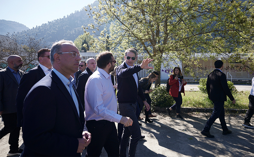 Μητσοτάκης σε Άγιο Κωνσταντίνο και Καμένα Βούρλα Μητσοτάκης σε Άγιο Κωνσταντίνο και Καμένα Βούρλα