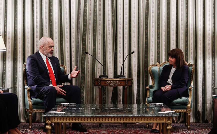 Ο Έντι Ράμα και η Κατερίνα Σακελλαροπούλου Ο Έντι Ράμα και η Κατερίνα Σακελλαροπούλου