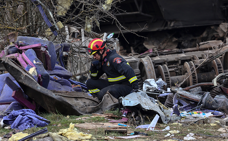Σύγκρουση τρένων στα Τέμπη Σύγκρουση τρένων στα Τέμπη